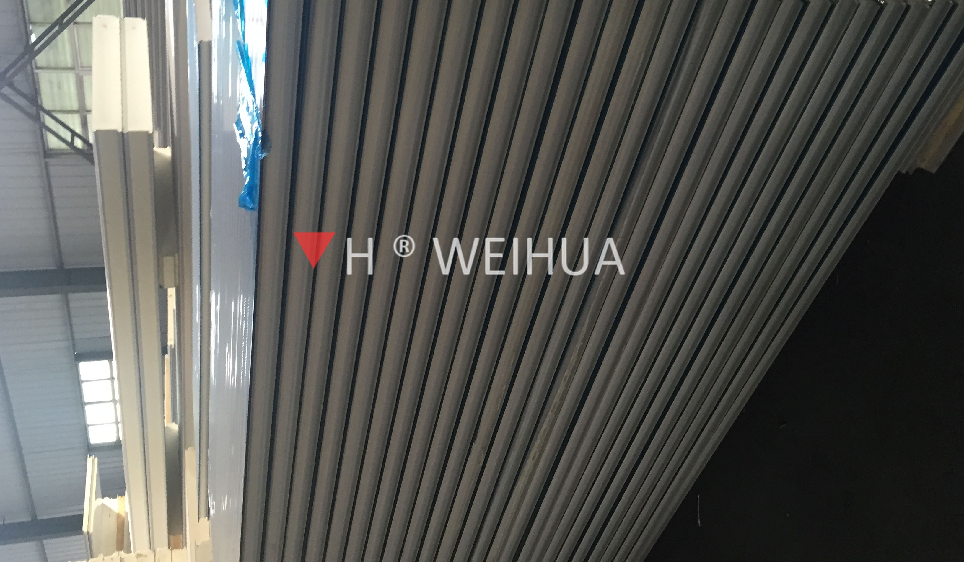 Stainless steel surface sandwich panel